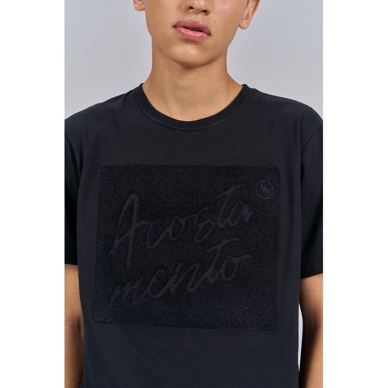 Camiseta-Detail-Young-Menino-Acostamento
