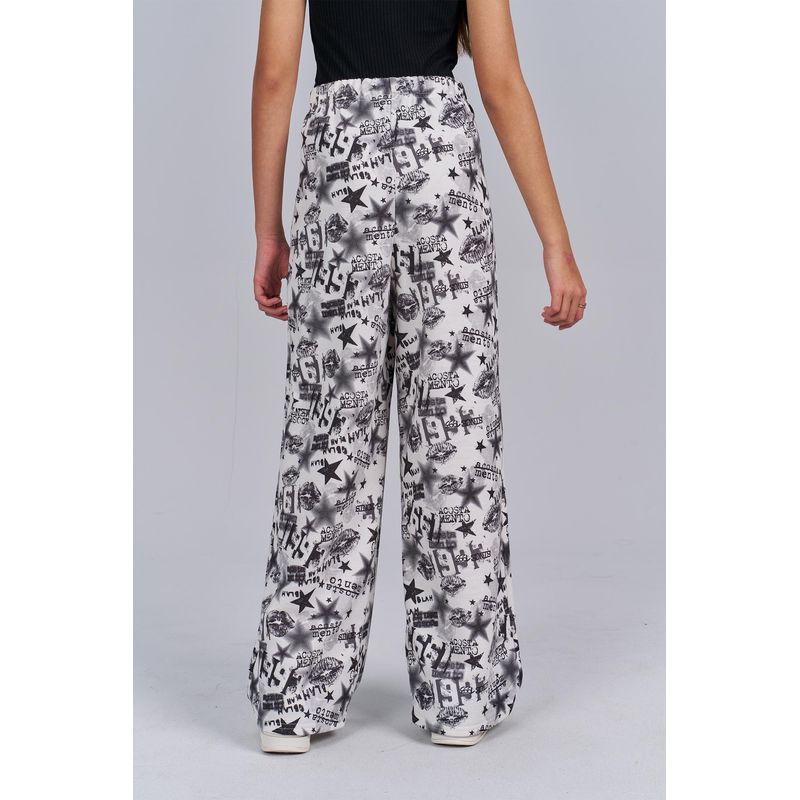 Calca-Moletom-Fashion-Young-Menina-Acostamento