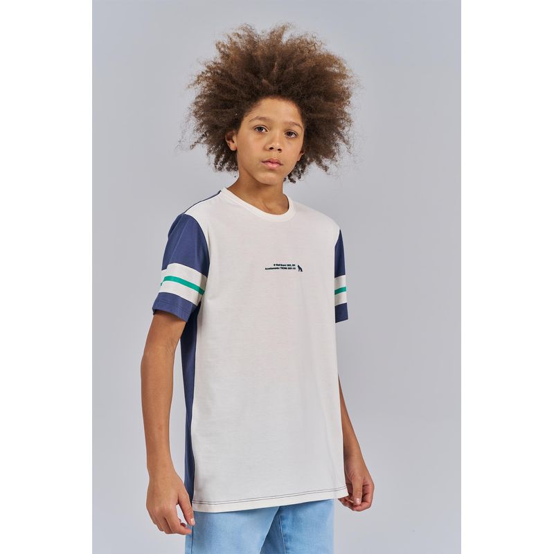 Camiseta-Colors-Stripes-Young-Menino-Acostamento