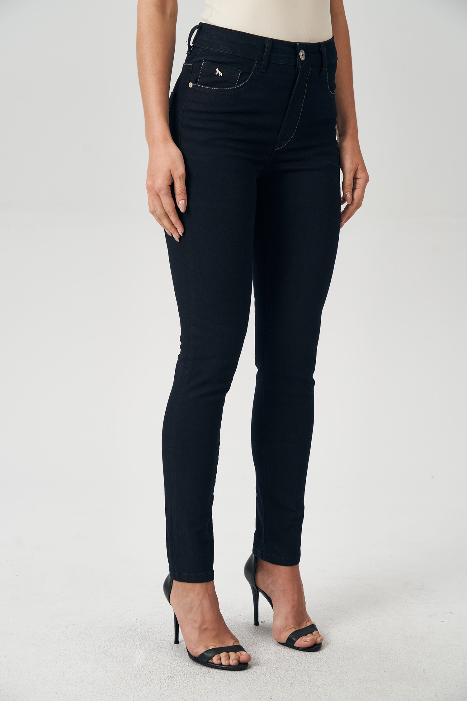 Calça Jeans Black Skinny Feminina Acostamento