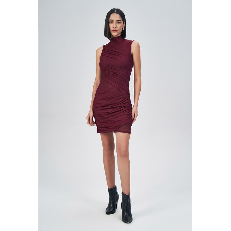 Vestido-Curto-Gola-Alta-Feminino-Acostamento