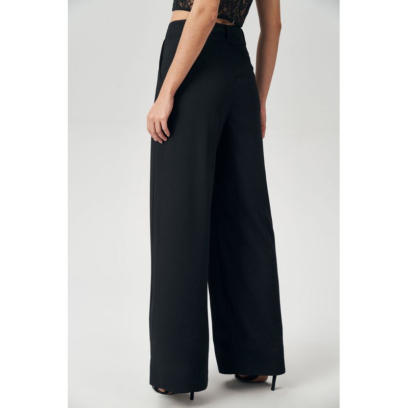 Calca-Black-com-Nervura-Feminina-Acostamento