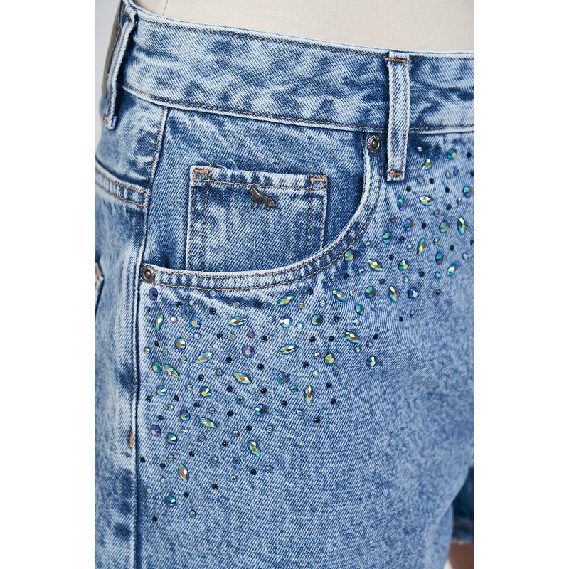 Short-Jeans-Boyfriend-Strass-Feminino-Acostamento