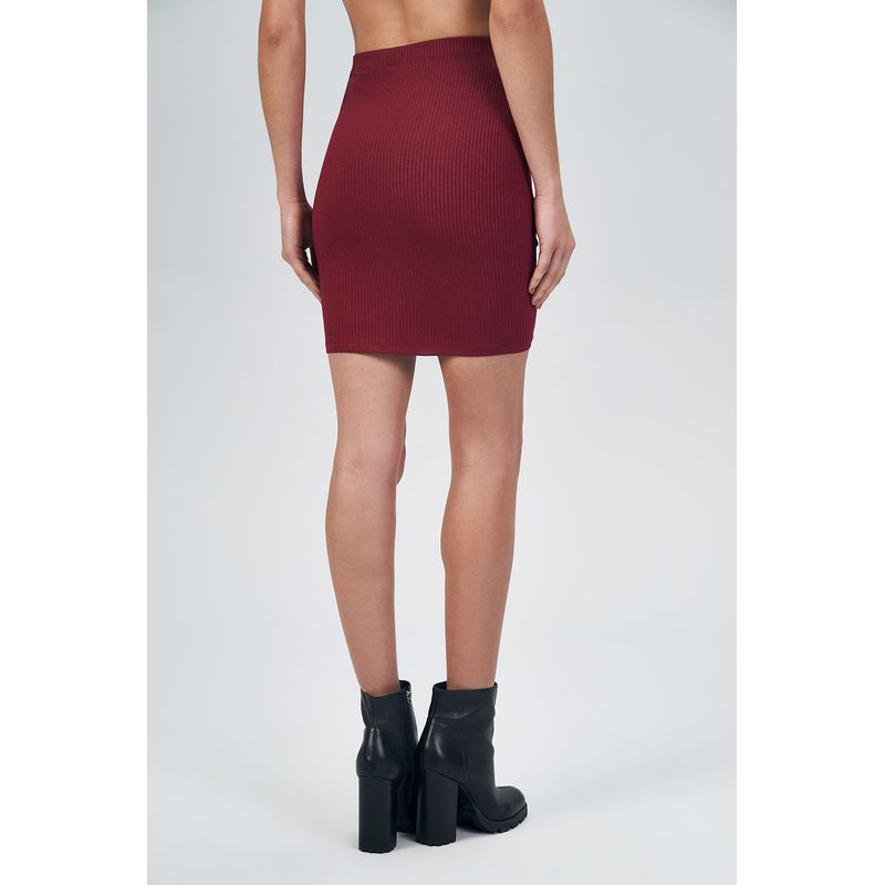 Saia-Curta-Canelada-Feminina-Acostamento