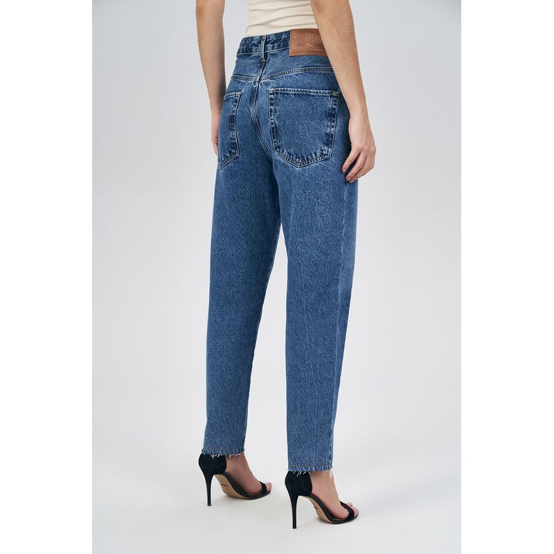 Calca-Jeans-Boyfriend-Feminina-Acostamento