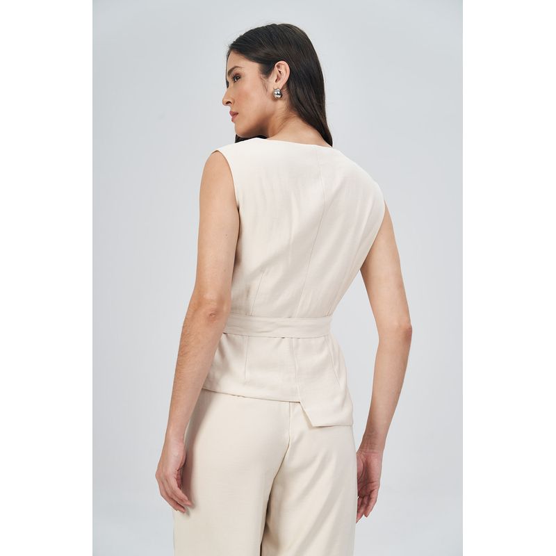 Colete-Assimetrico-Feminino-Acostamento