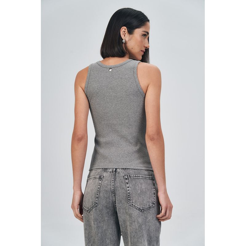 Regata-Aplicacoes-Feminina-Acostamento