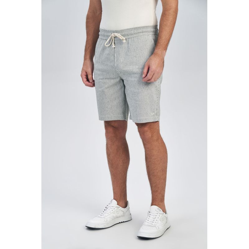 Bermuda-Casual-Listrada-Masculina-Acostamento
