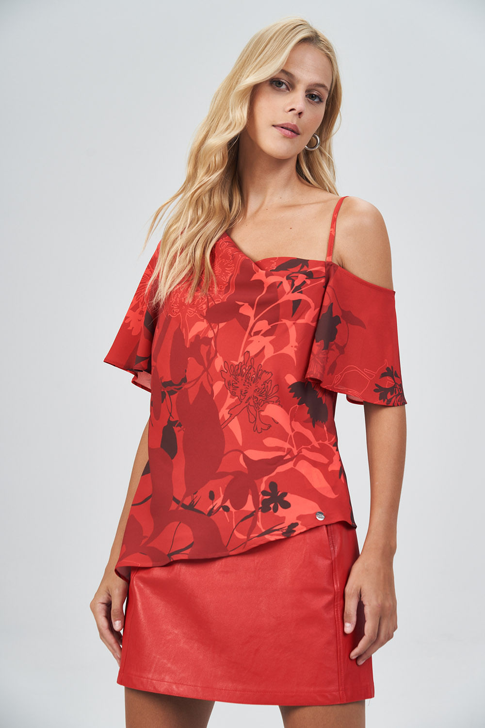 Blusa Assimétrica Ombro Único Feminina Acostamento