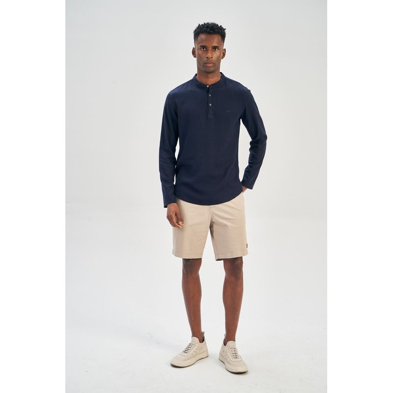 Bata-Manga-Longa-Linho-Masculina-Acostamento