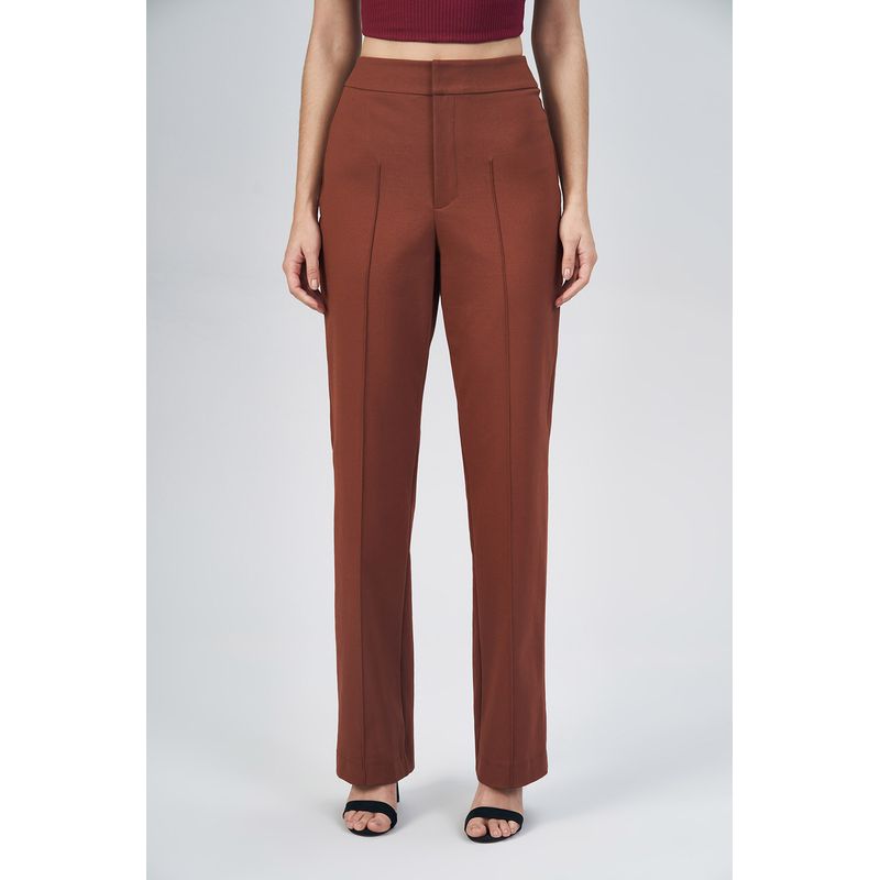 Calca-Reta-Nervuras-Feminina-Acostamento