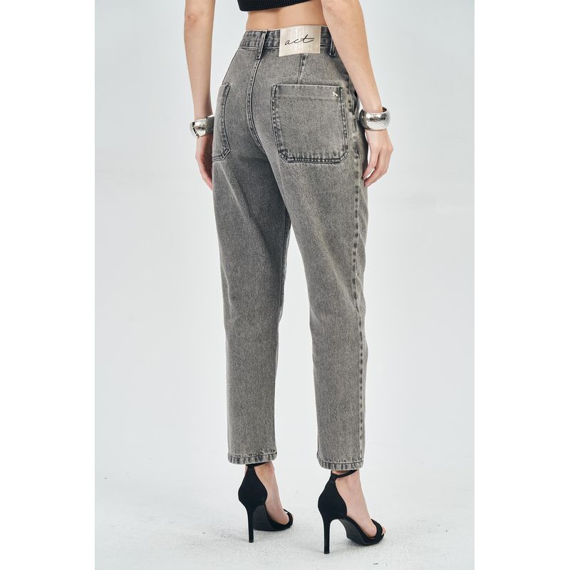 Calca-Jeans-Mom-com-Aplicacao-Feminina-Acostamento