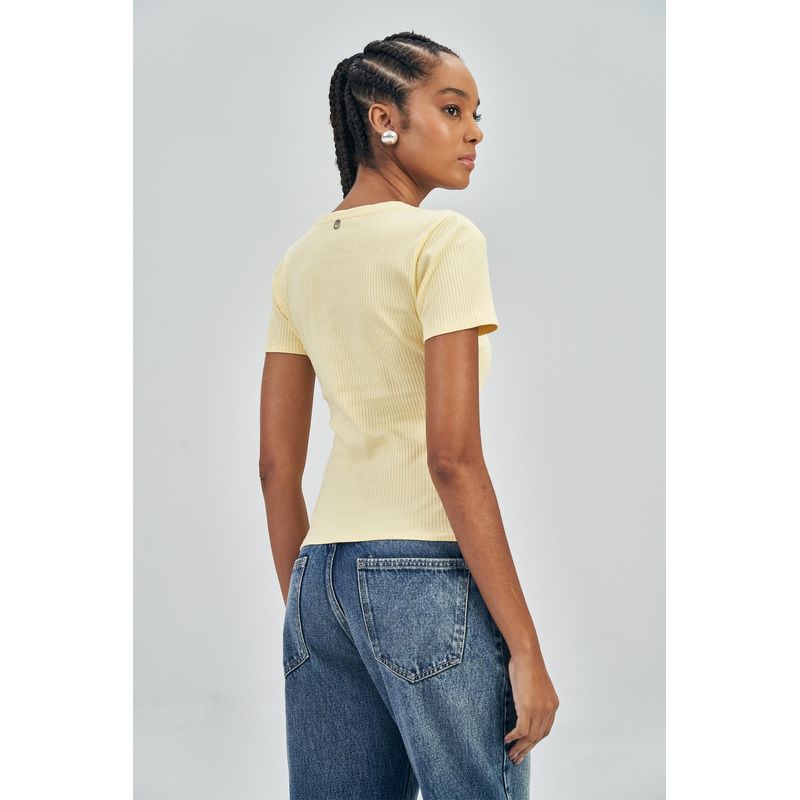 Blusa-Canelada-Gola-V-Feminina-Acostamento