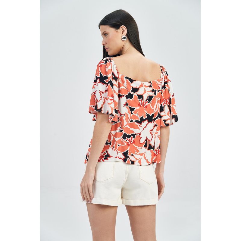 Blusa-Fluida-com-Fenda-Feminina-Acostamento