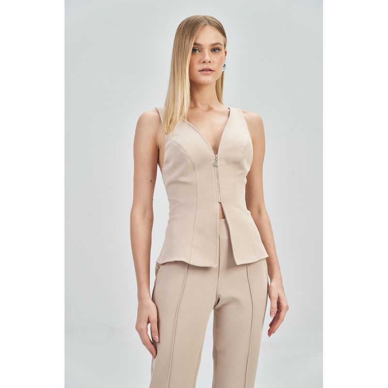 Blusa-Ziper-Frontal-Feminina-Acostamento