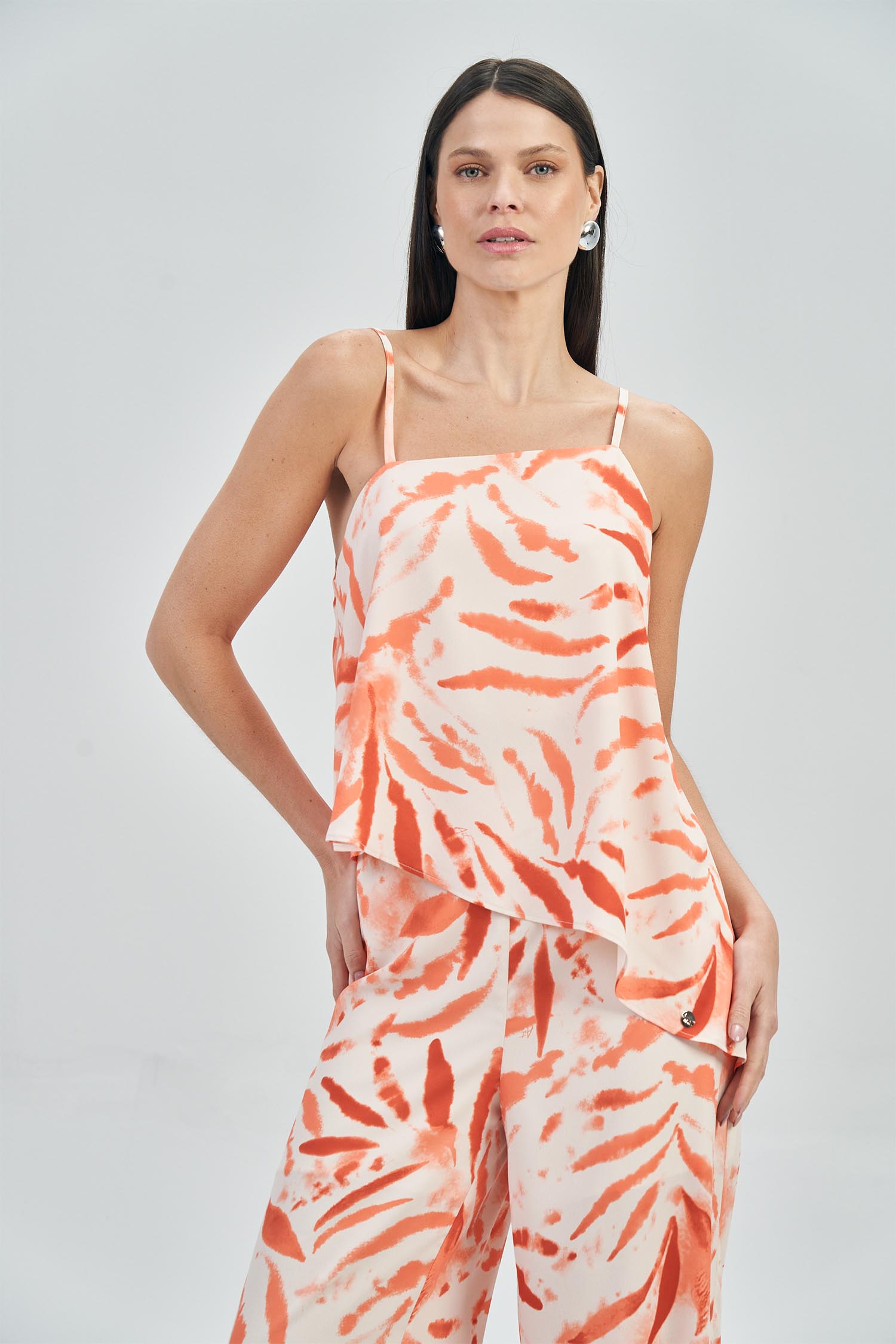 Blusa Assimétrica Print Feminina Acostamento