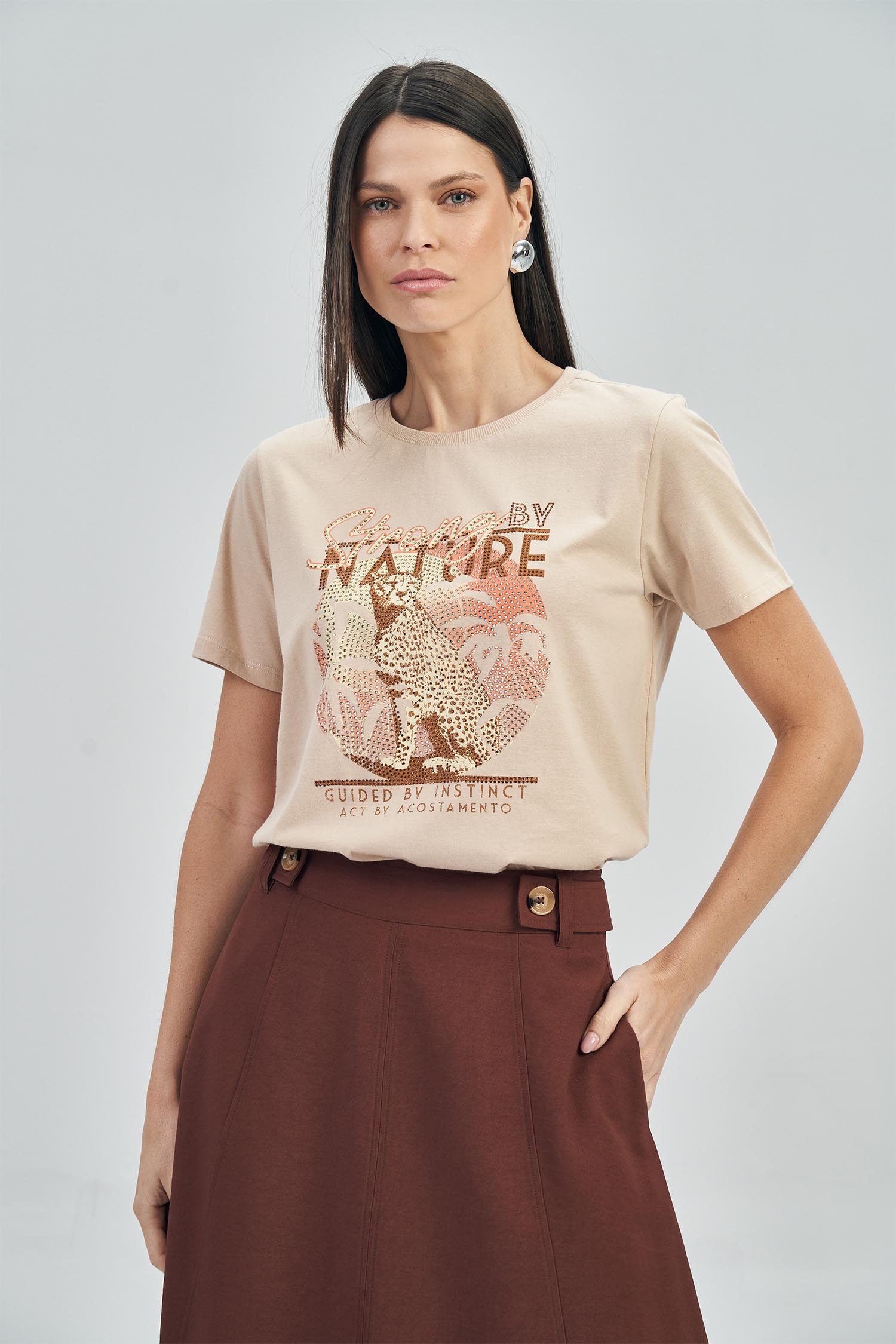 T-Shirt Strong Aplicação Feminina Acostamento