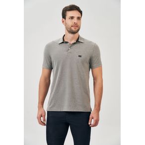 Polo-Detalhe-Gola-Masculina-Acostamento