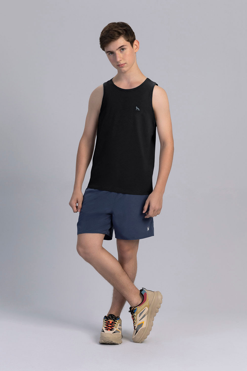 Regata Essencial Menino Acostamento Next