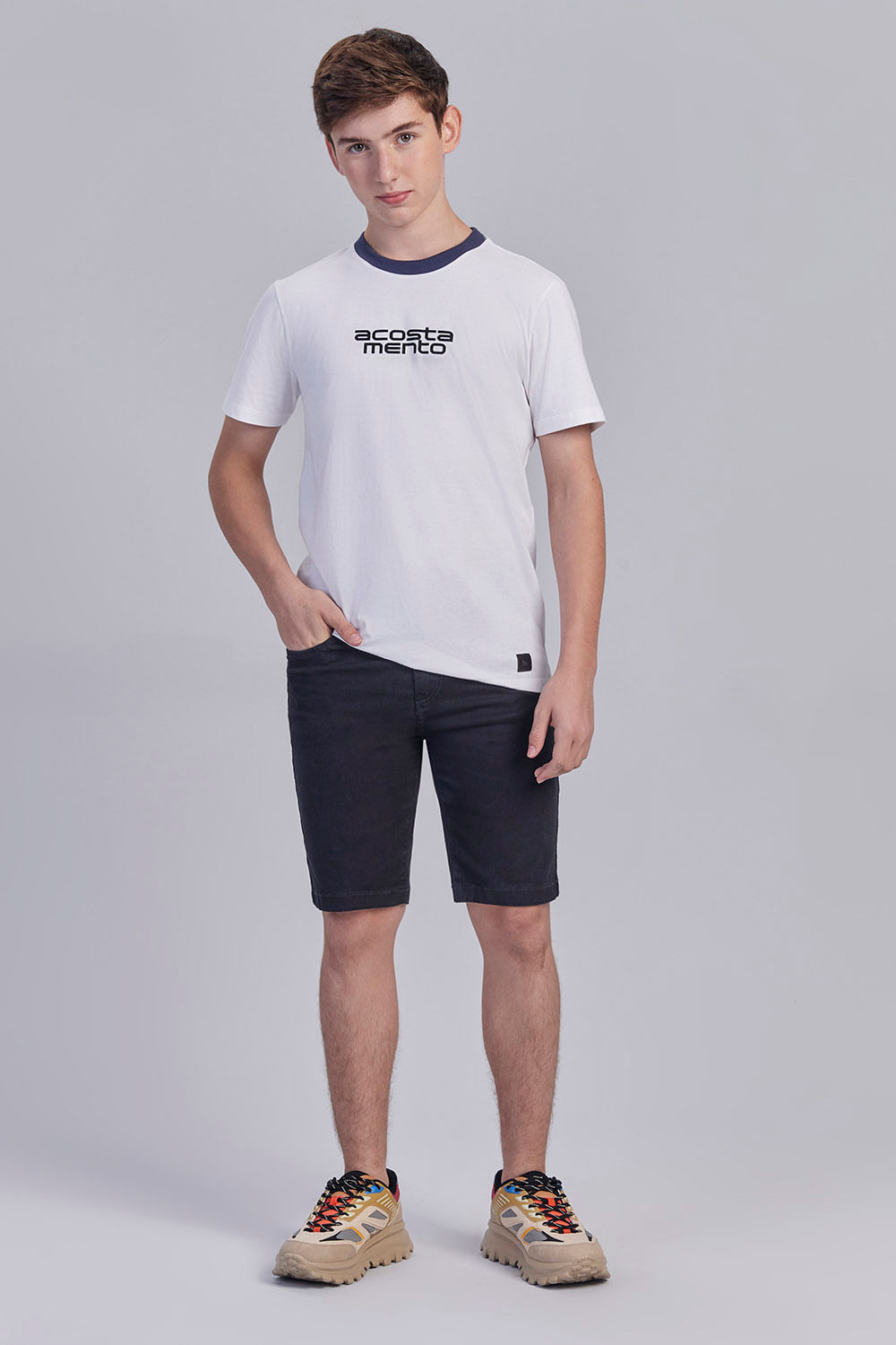 Camiseta Gola Color Menino Acostamento Next