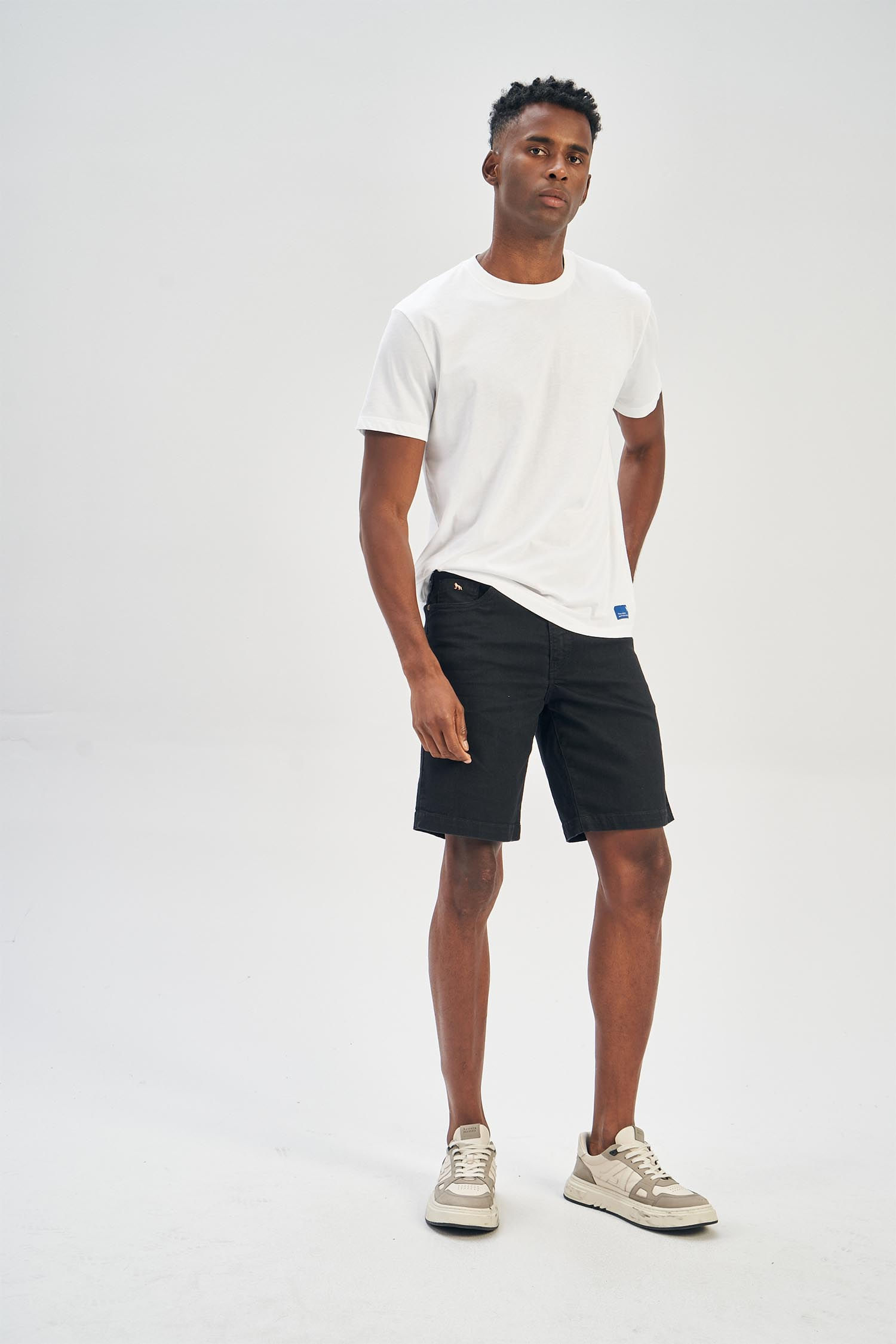 Bermuda Jeans Black Plus Masculina Acostamento