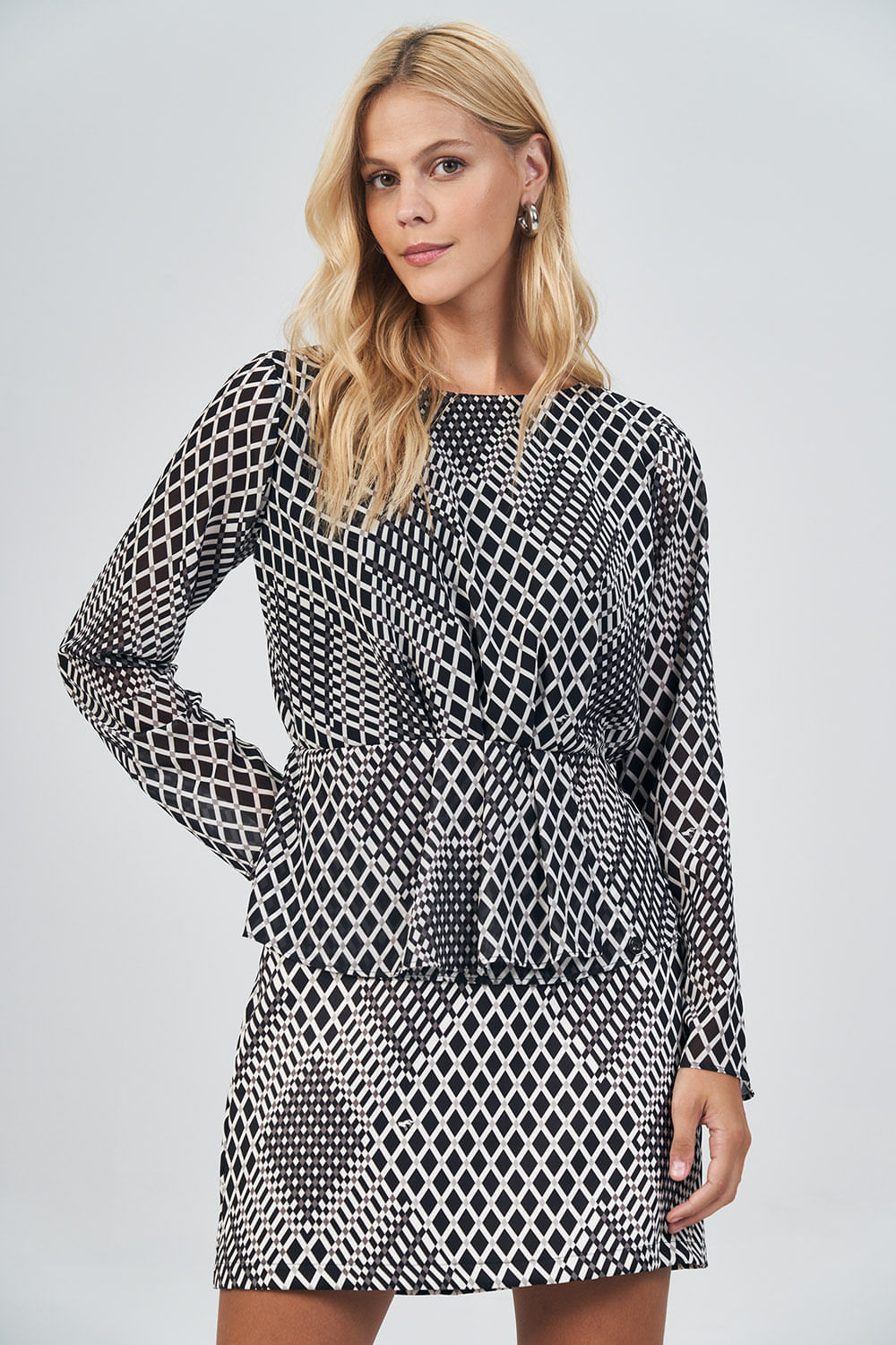 Blusa Chic Acinturada Feminina Acostamento
