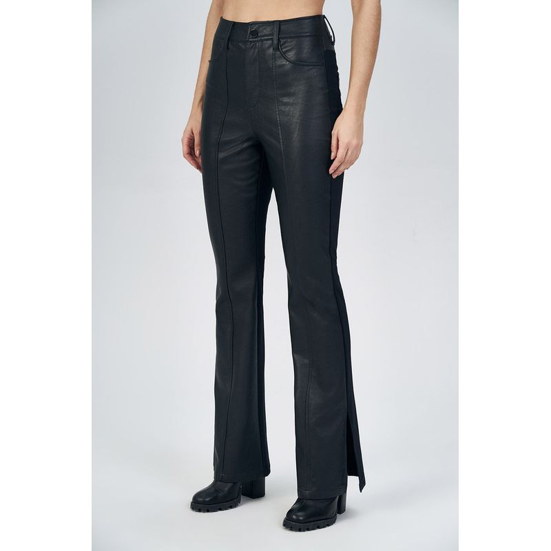 Calca-Resinada-com-Fenda-Feminina-Acostamento