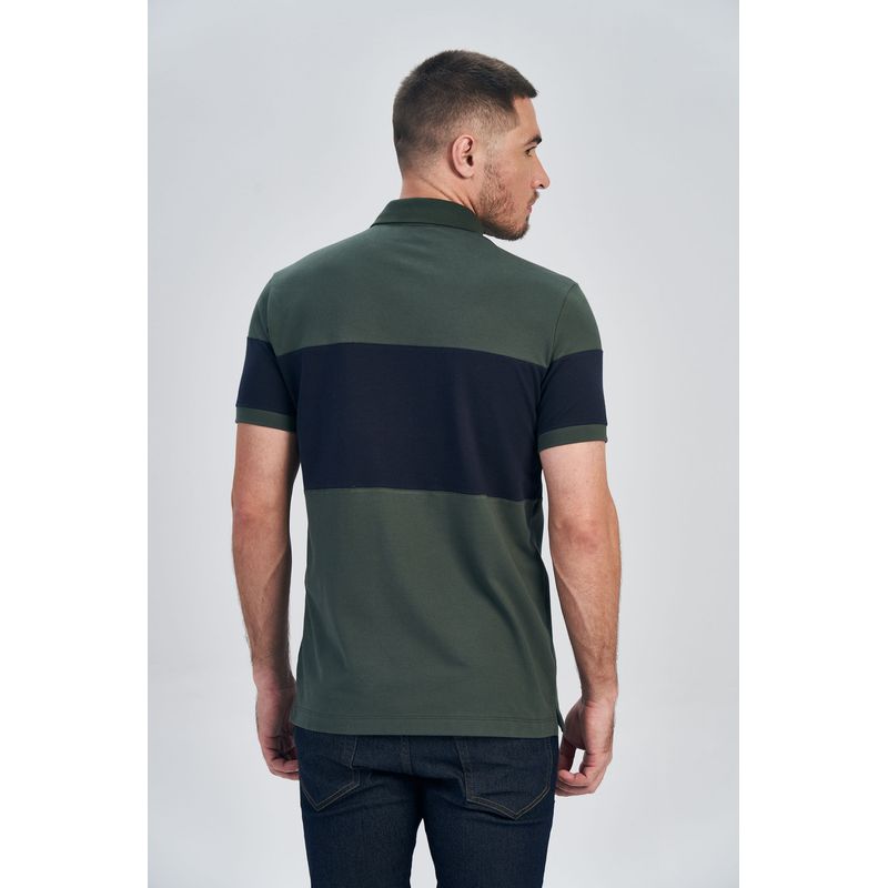 Polo-Recorte-Acentuado-Masculina-Acostamento