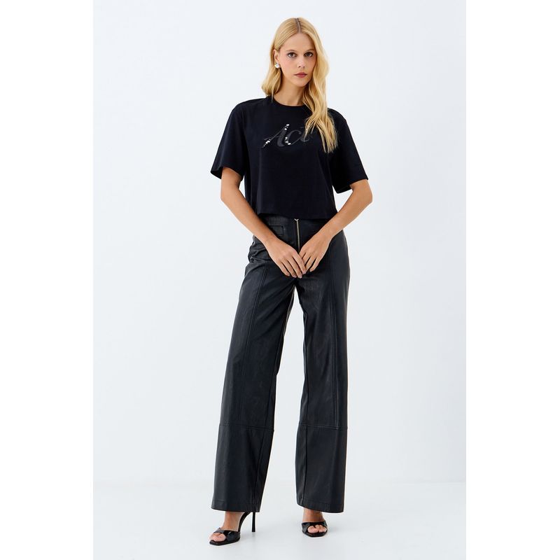 T-Shirt-Cropped-Bordado-com-Pedraria-ACT-Feminino