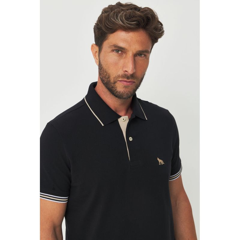Polo-Casual-Detalhada-Masculina-Acostamento