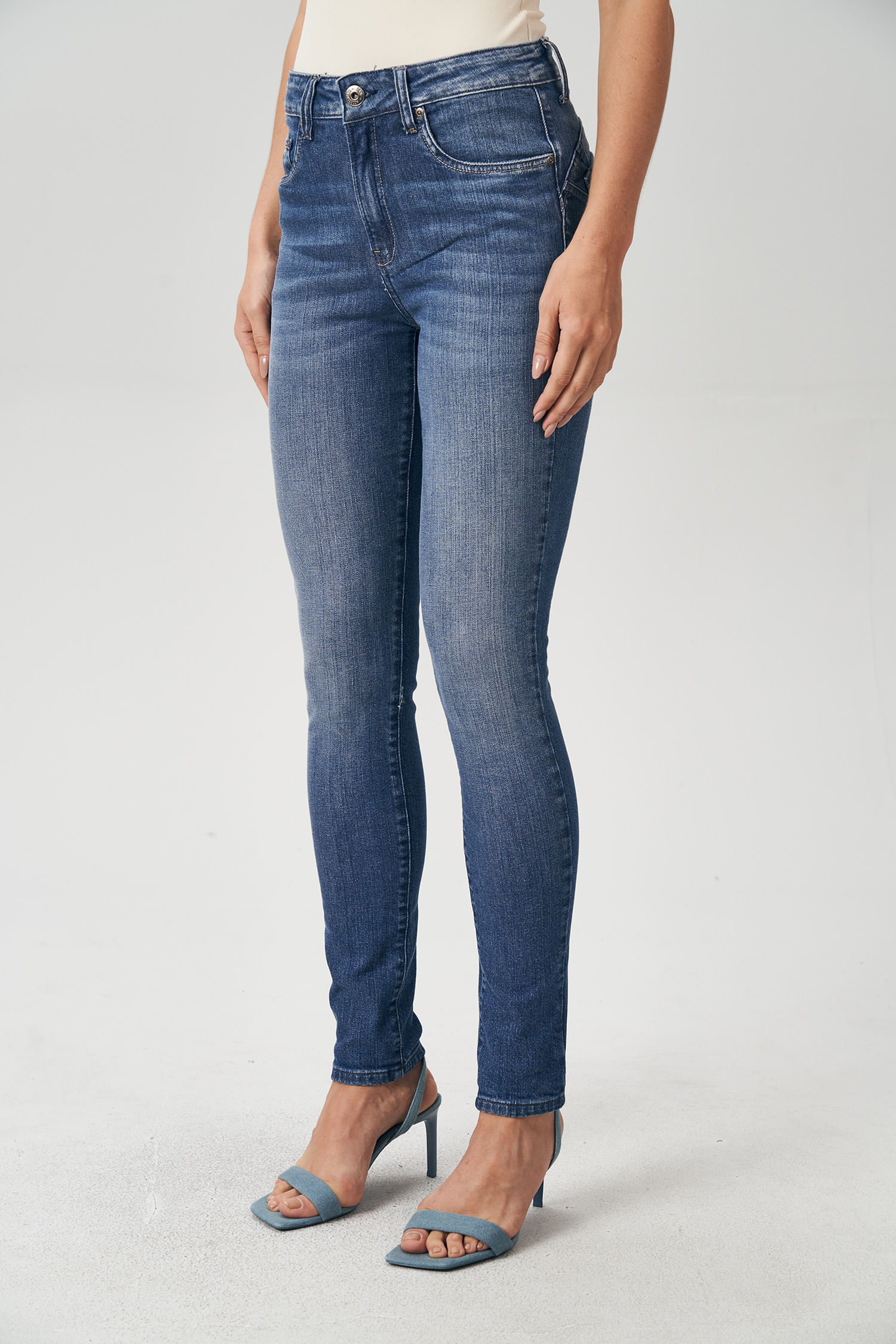 Calça Jeans Skinny Sculpted Feminina Acostamento