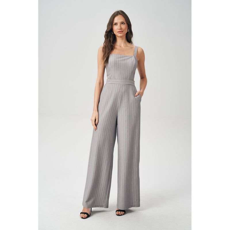 Macacao-Alfaiataria-Risca-de-Giz-Feminino-Acostamento