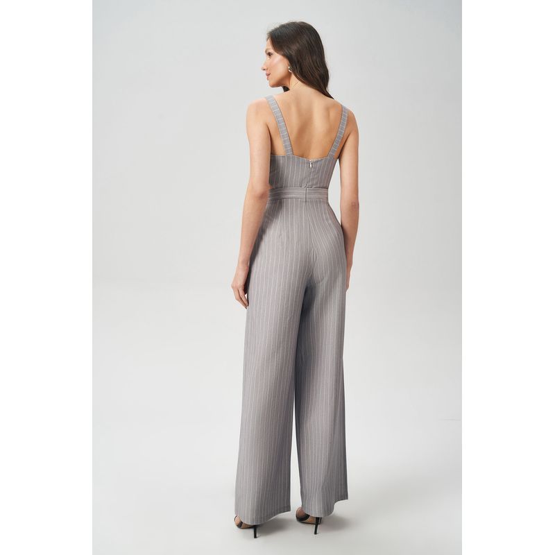 Macacao-Alfaiataria-Risca-de-Giz-Feminino-Acostamento