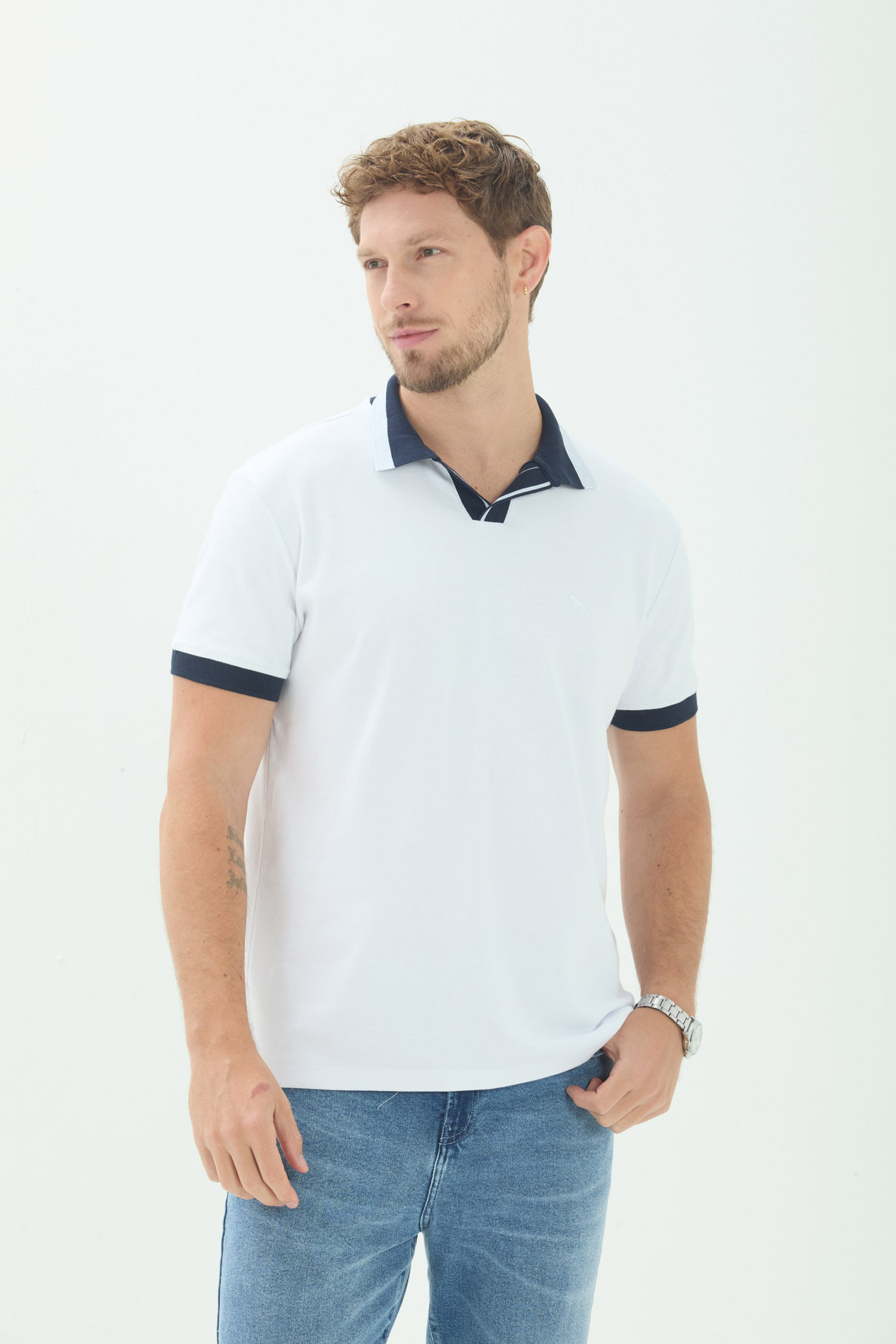 Polo Com Gola Contrastante Masculina Acostamento