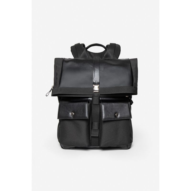 Mochila-Com-Bolsos-Frontais-Acostamento