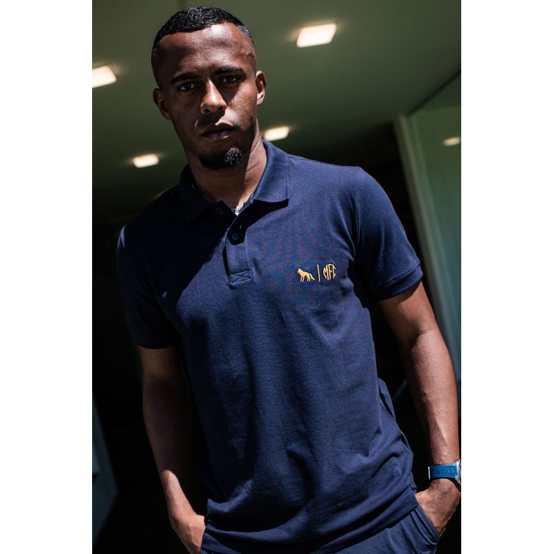 Polo-Minimalista-Mirassol-Masculina-Acostamento