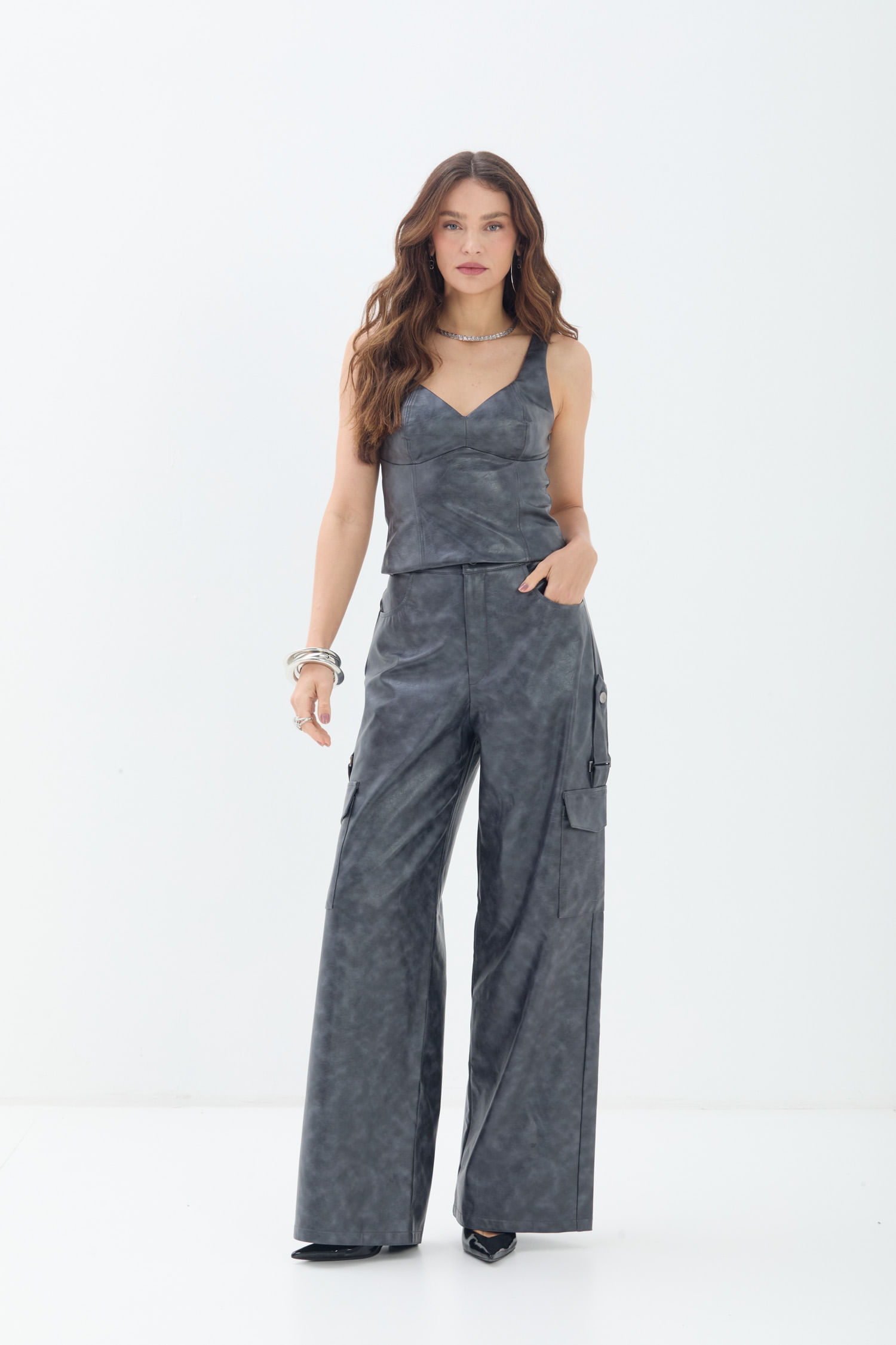 Calça PU Cargo Wide Leg ACT Feminina