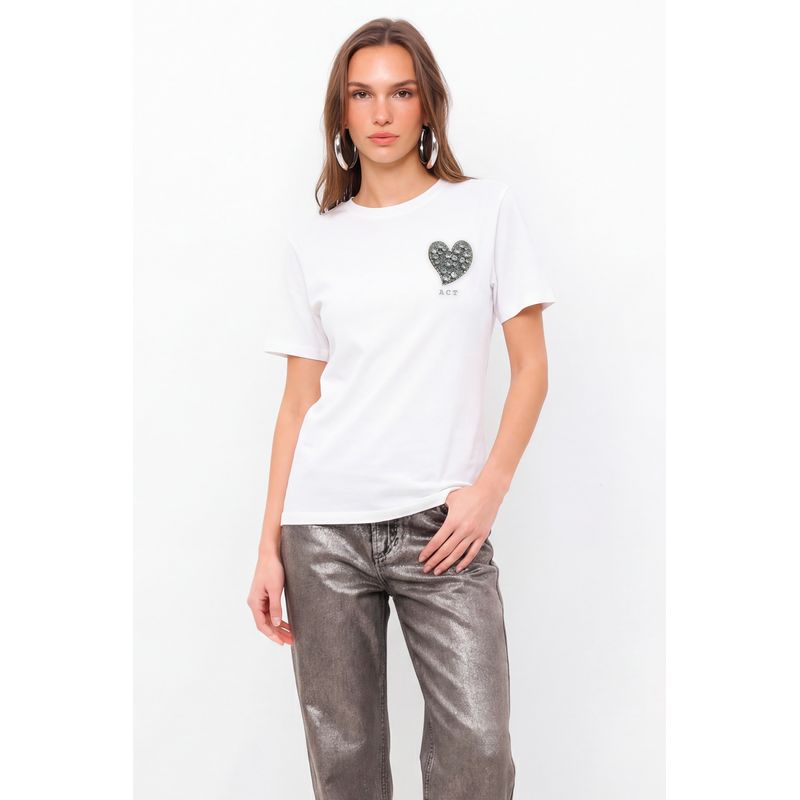 T-Shirt-Com-Aplicacao-ACT-Feminina