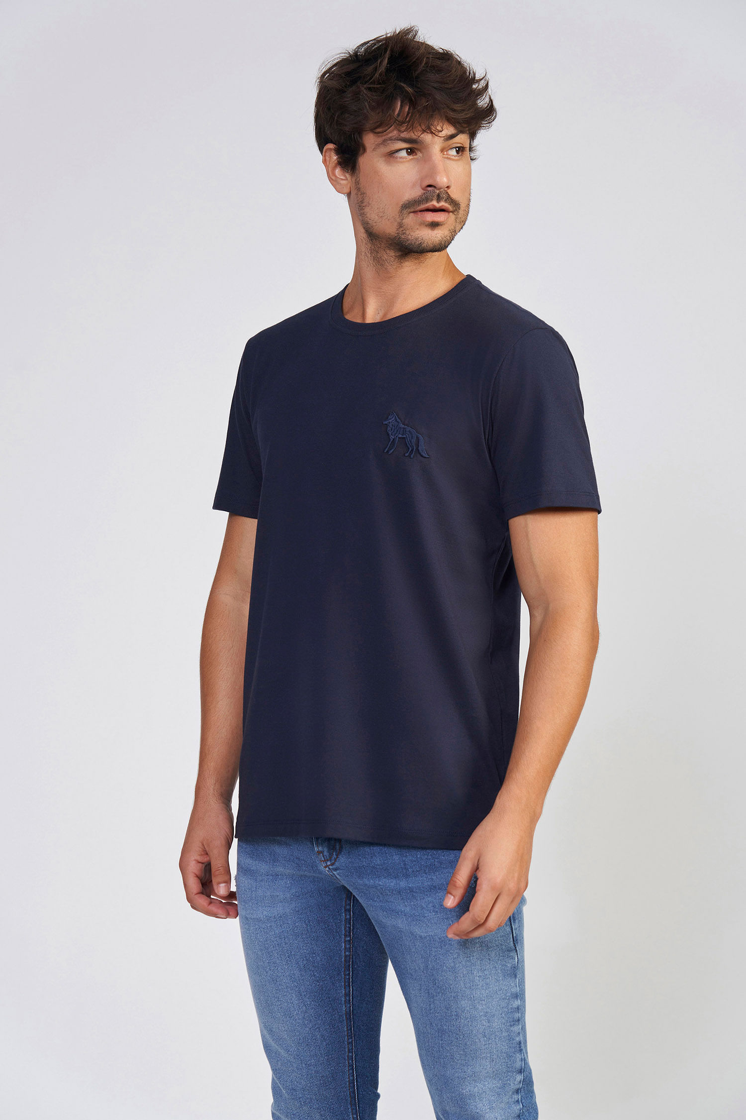 Camiseta Bordado Max Masculina Acostamento