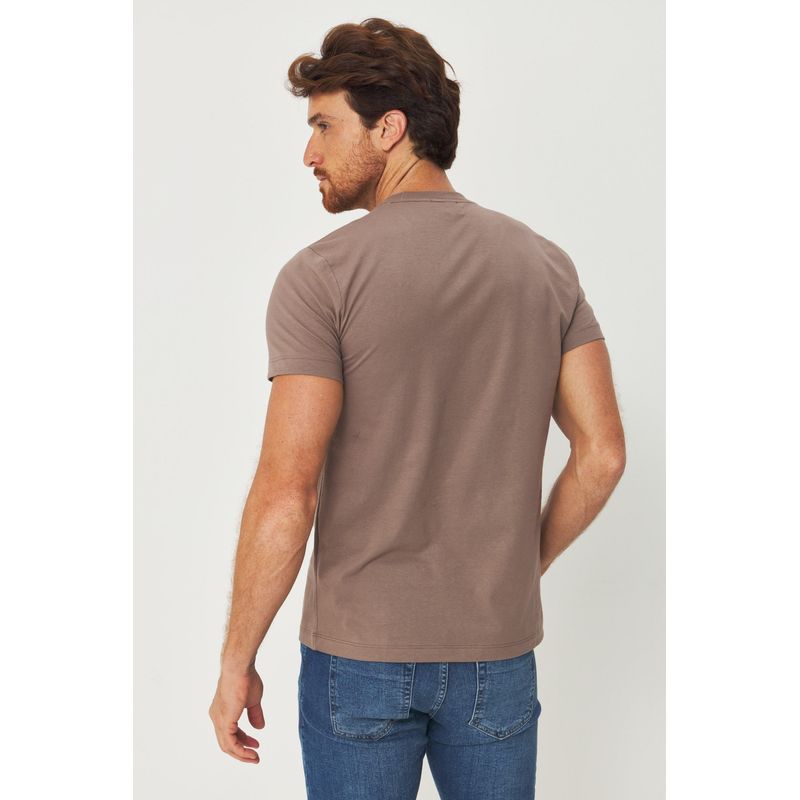 Camiseta-Basica-Lobo-Bordado-Masculina-Acostamento