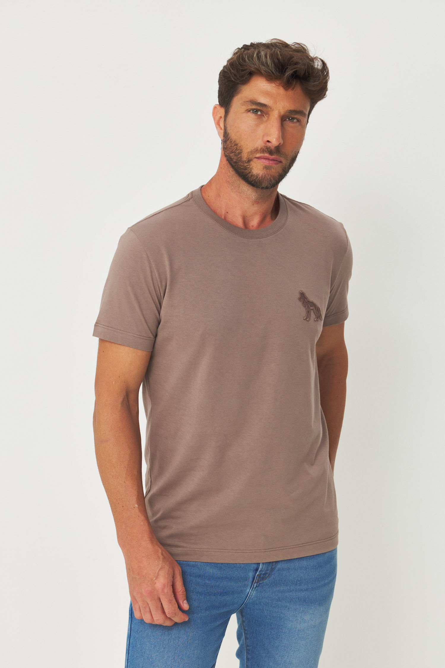 Camiseta Básica Lobo Masculina Acostamento