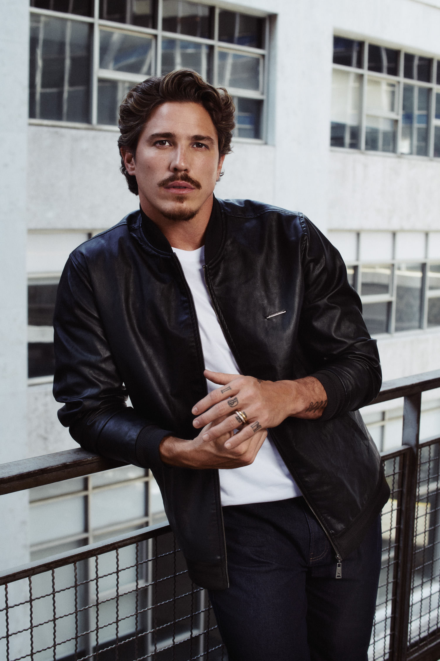 Jaqueta PU Com Ziper Masculino Acostamento