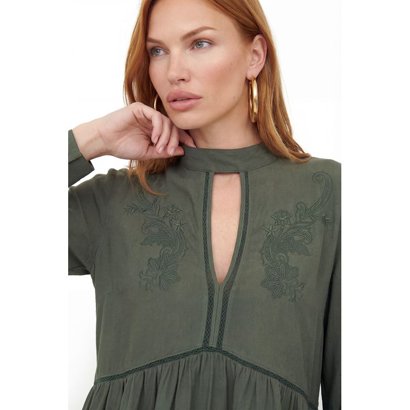 Blusa-Com-Detalhes-Bordados-ACT-Feminina