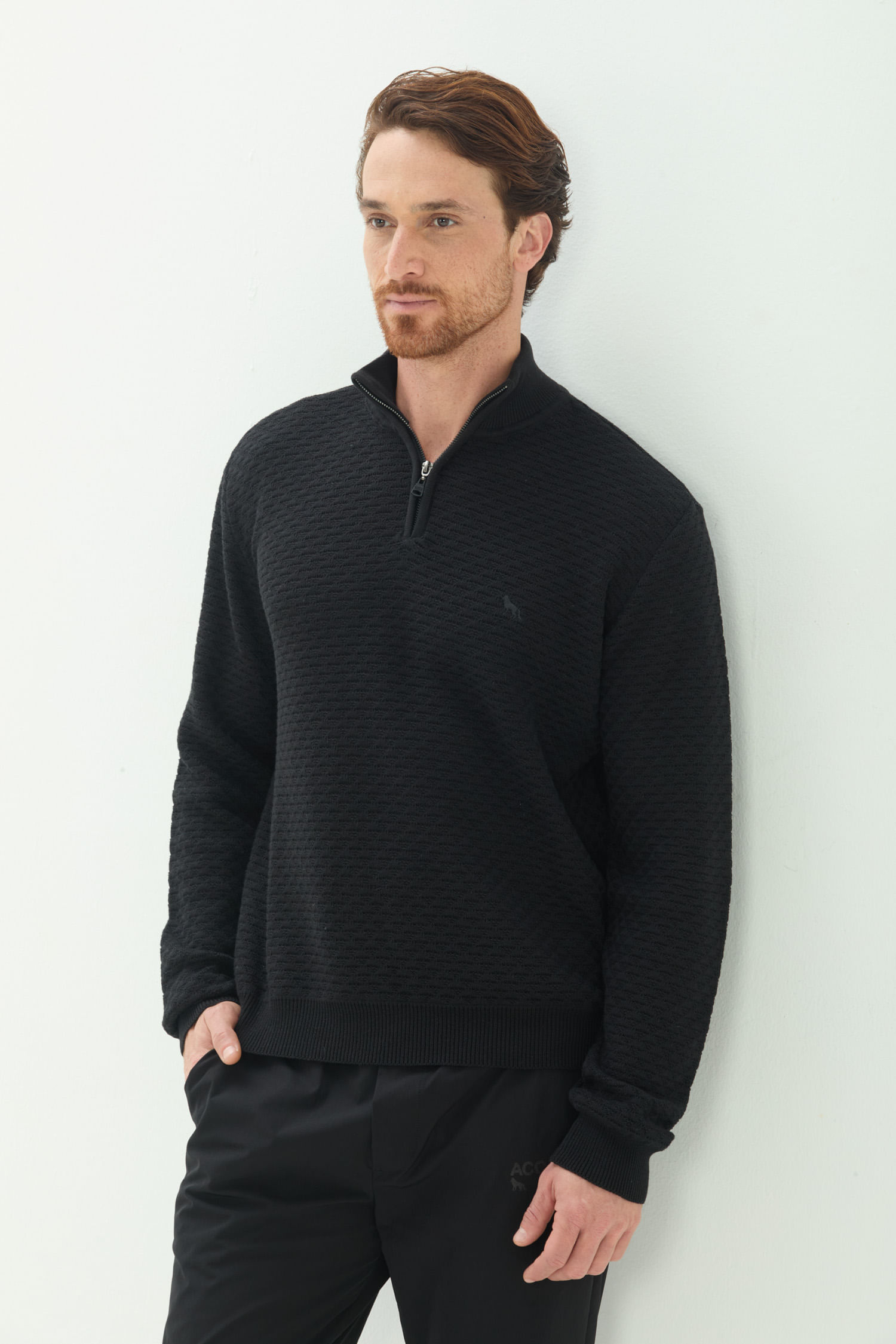 Suéter Tricot Gola Alta Masculina Acostamento