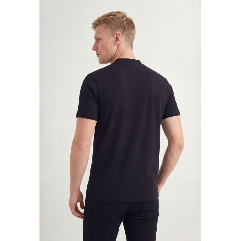 Camiseta-Logo-Bordado-Masculina-Acostamento