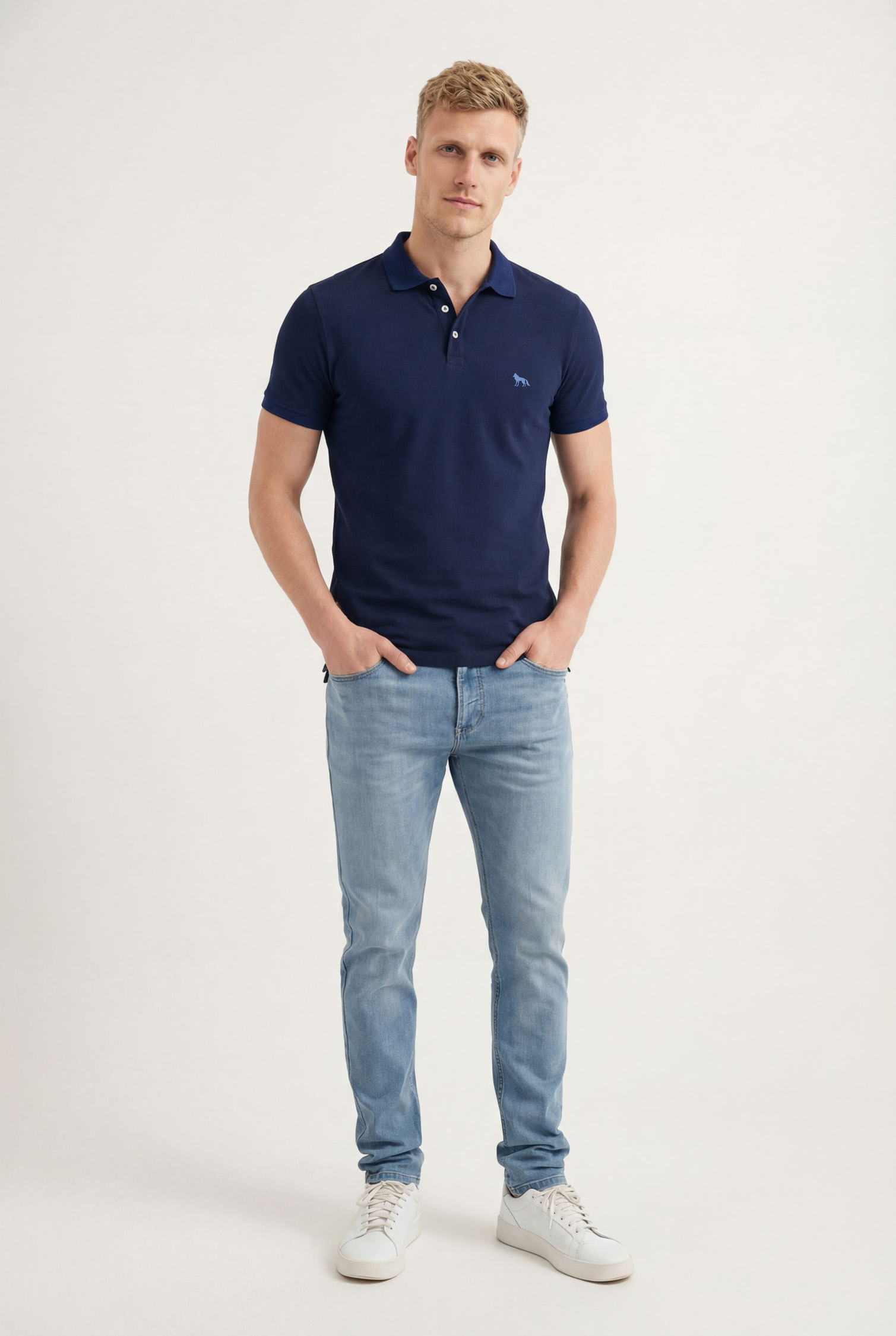 Polo Casual Bordada Masculina Acostamento