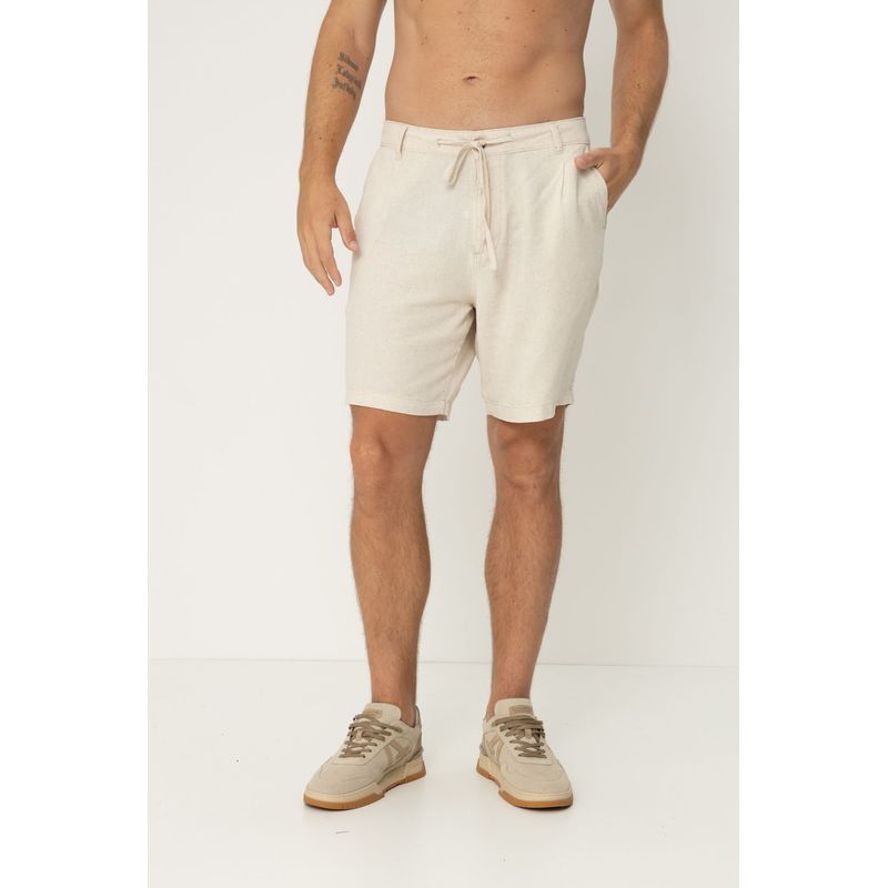Bermuda-Chino-Com-Linho-Masculina-Acostamento