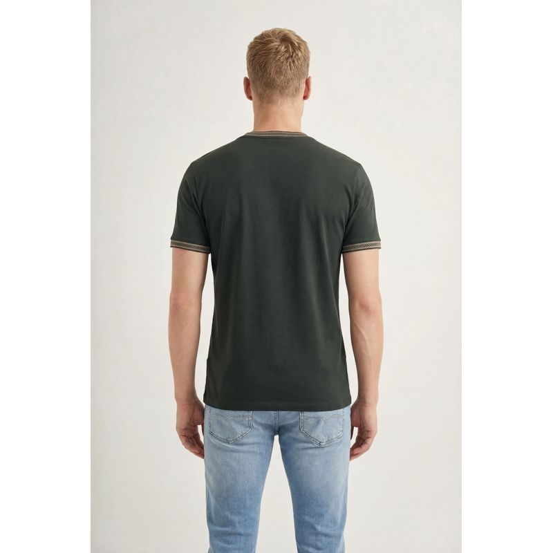 Camiseta-Manga-Curta-Contrastante-Masculina-Acostamento