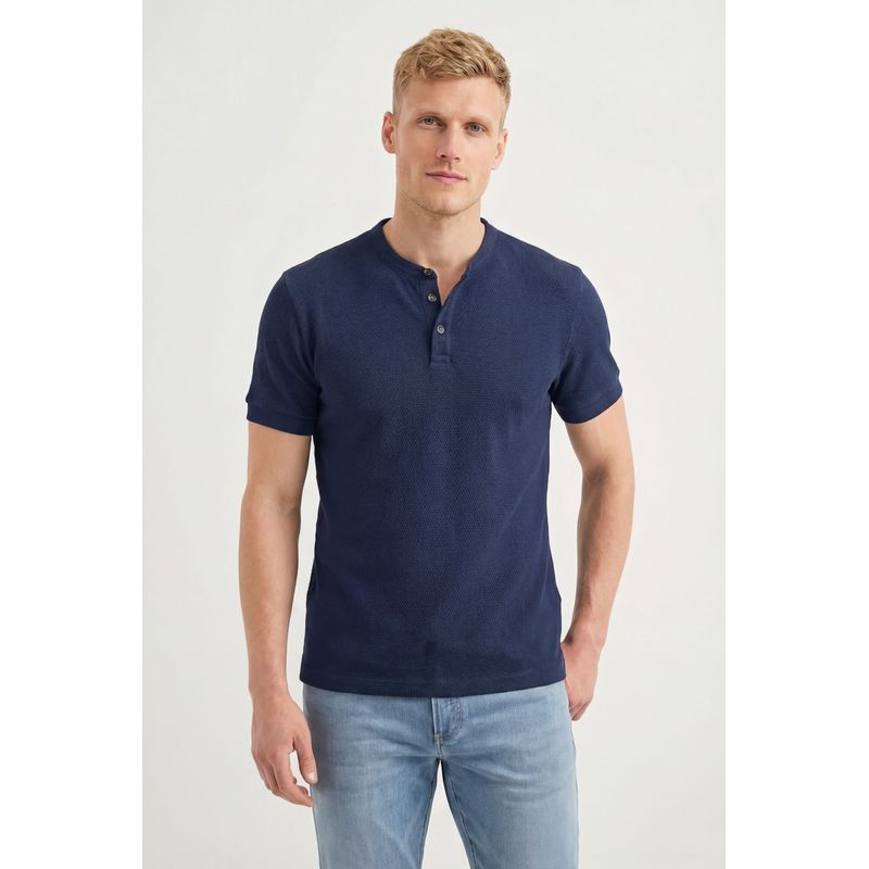 Camiseta-Com-Botao-Masculina-Acostamento